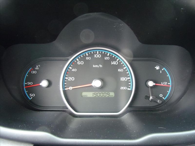 Hyundai i10 1,1 i  klima - fotka 17 z 22