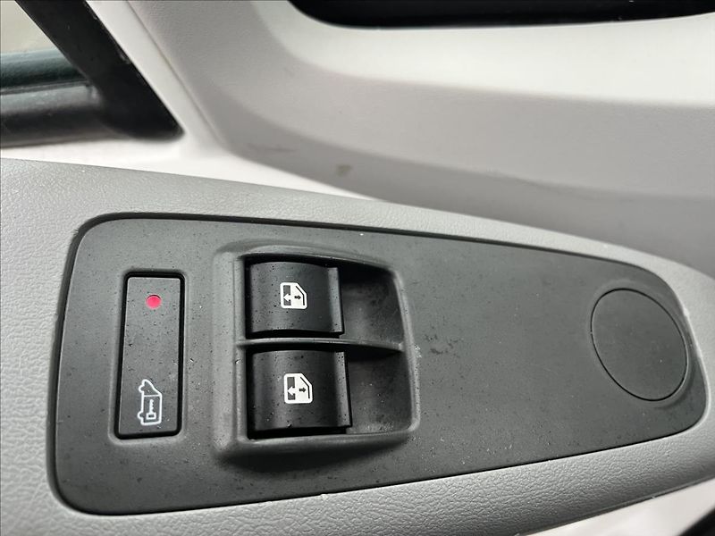 Fiat Ducato 2.2 JTD L1H1 NOVÉ PNEU VSTŘIKY - fotka 18 z 26