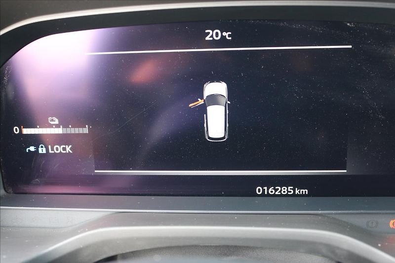 Mitsubishi Outlander 2,4 PHEV, 7míst, Invite - fotka 37 z 53