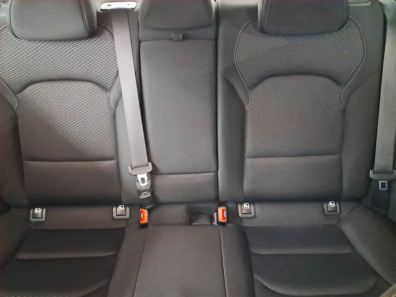 Hyundai i30 (2018) 1.0 T-GDI, Navi, Tempomat - fotka 10 z 21