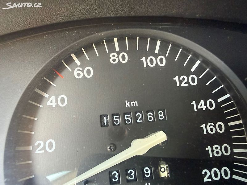 Opel Corsa (2001) 1.0i, 40kw 155t. KM! - fotka 16 z 19