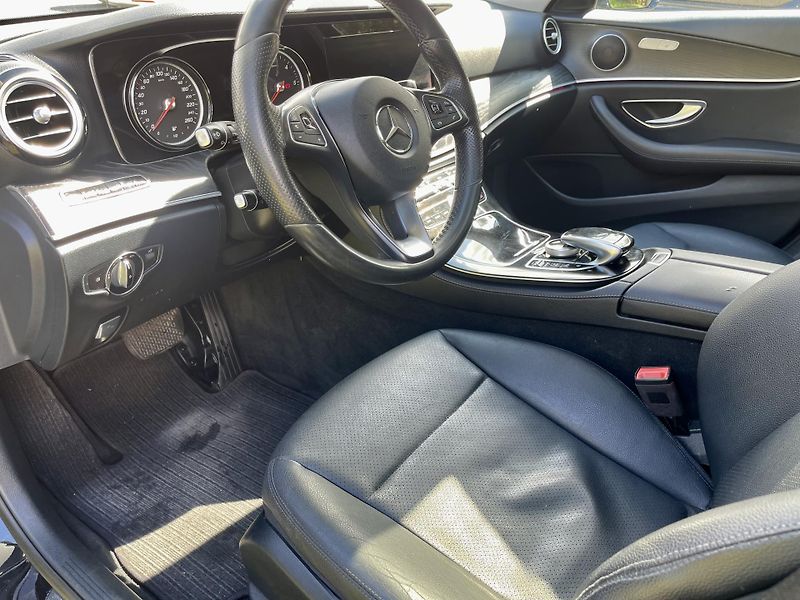 Mercedes-Benz Třídy E (2017) Avantgarde 220d - VYSERVISOVAÝ - fotka 7 z 14