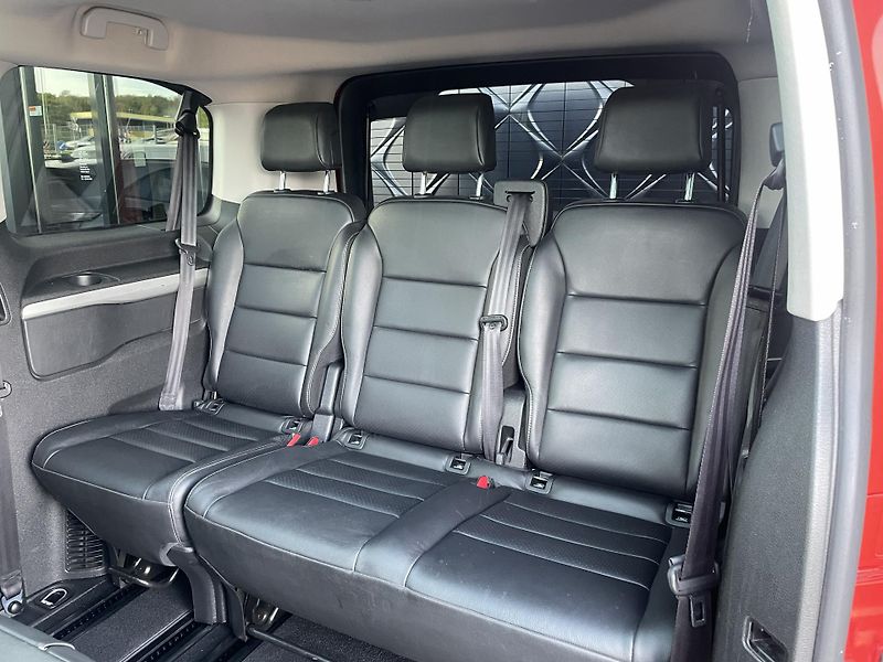 Peugeot Traveller ALLURE L2 2.0 BHDi 130 kW - fotka 7 z 31