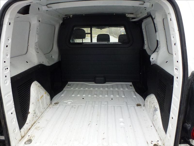 Citroën Berlingo 1,6 HDI 3míst Tažné,Klima,Temp - fotka 20 z 49
