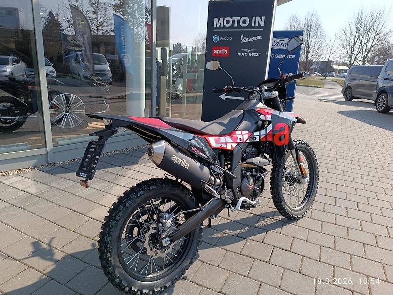 Aprilia RX 125 (2025) Varanus Black - fotka 6 z 10
