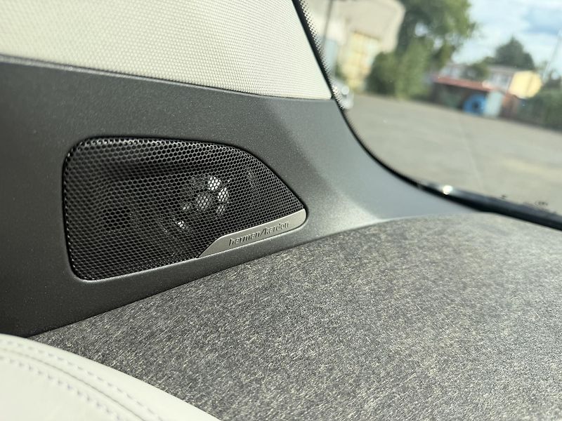 BMW i3 (2021) 120 Ah • 2021 • TOP výbava  - fotka 12 z 31