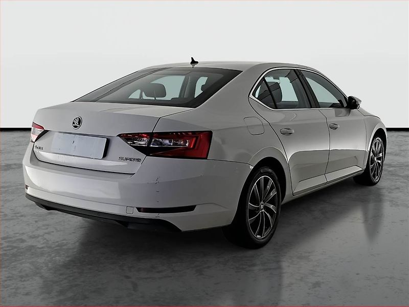 Škoda Superb (2017) Style 2.0 TDI, Automat - fotka 5 z 17