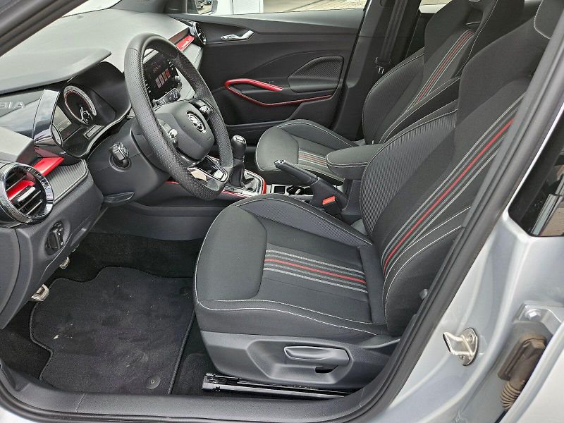 Škoda Fabia (2023) Monte Carlo TSI 81/1.0 M6F - fotka 11 z 27