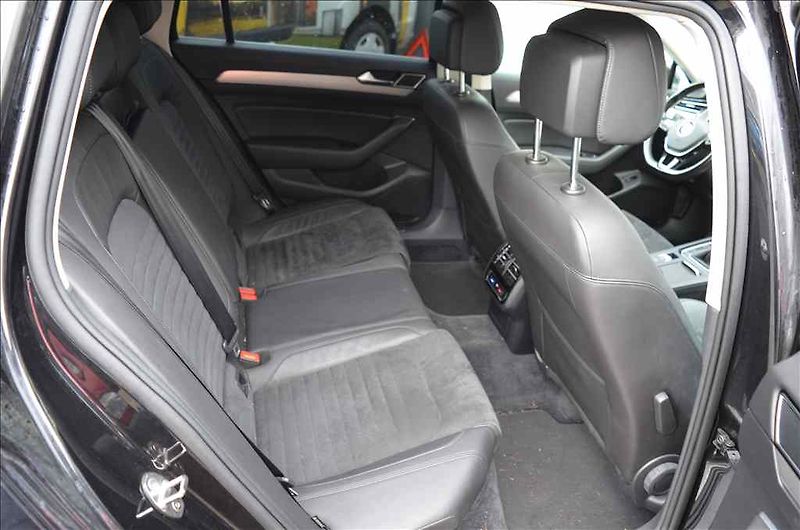 Volkswagen Passat (2017) VARIANT 2,0 TDI - fotka 15 z 16
