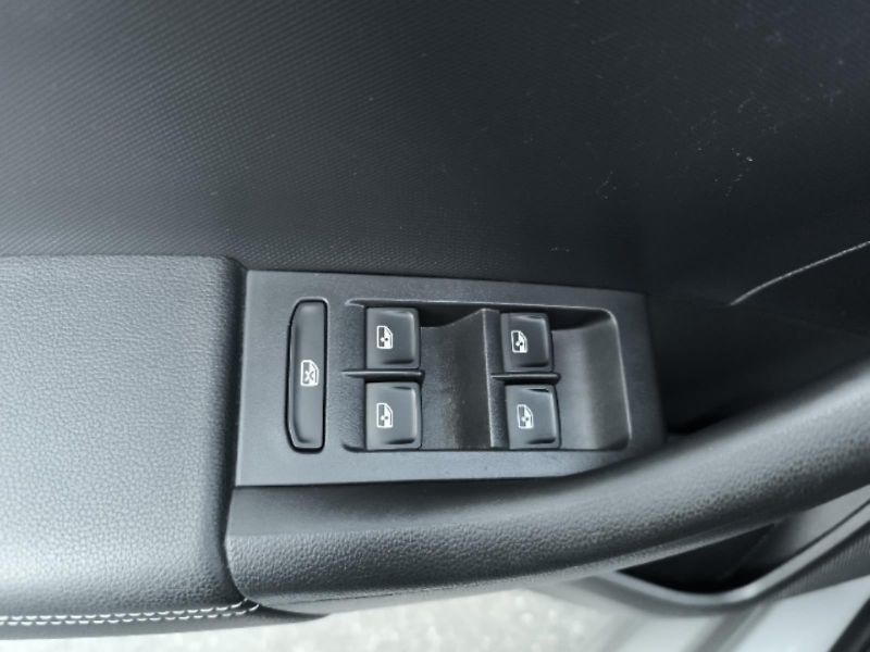 Škoda Rapid Spaceback StylePlus 1.0TSI . - fotka 18 z 24