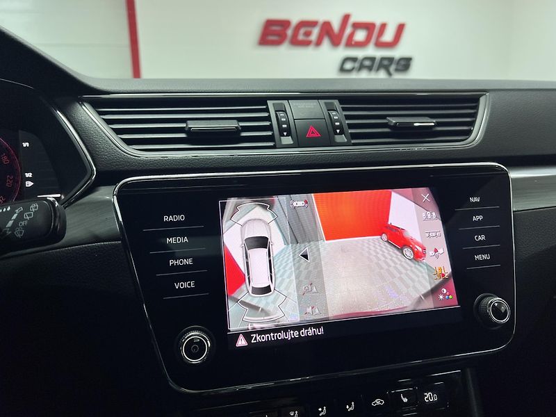 Škoda Superb 2.0 TSI 140 kW Style Servis - fotka 47 z 50