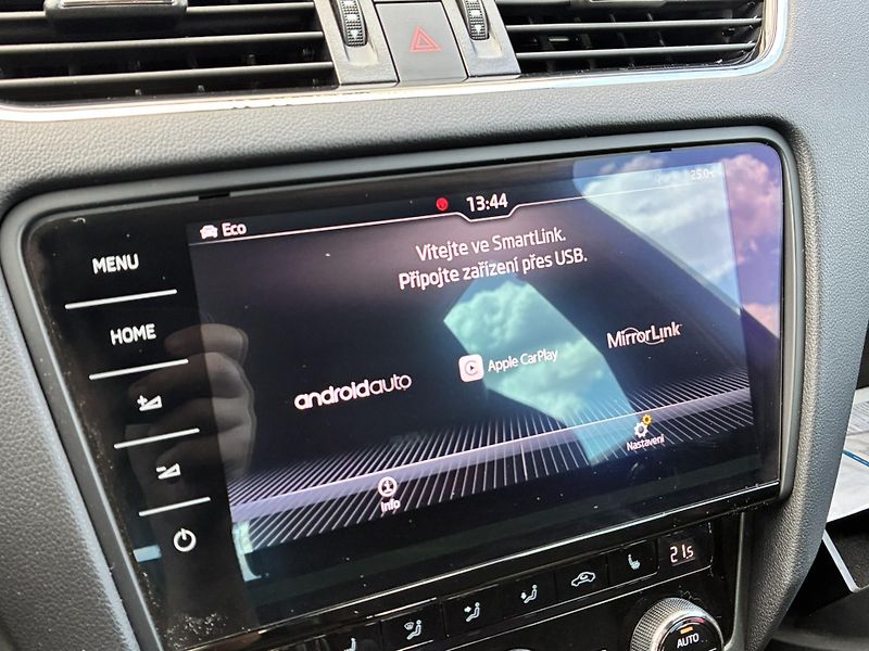 Škoda Octavia 2.0 TDI 4x4 DSG / 135 kW RS - fotka 20 z 26