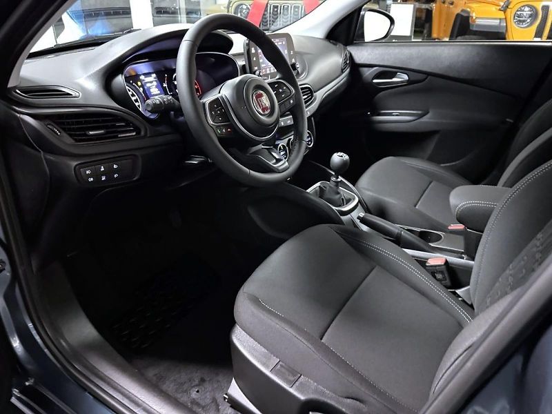 Fiat Tipo (2026) Sedan 1.6 MultiJet 130k MT6 Ur - fotka 6 z 16