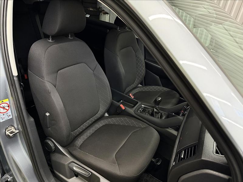 Škoda Kodiaq 1.5TSI 110kW MAN. TAŽNÉ 2XKOLA - fotka 34 z 37