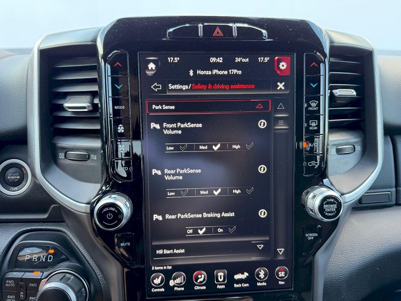 Dodge RAM (2021) 1500 5.7 HEMI 295kW LPG BIGHOR - fotka 22 z 35