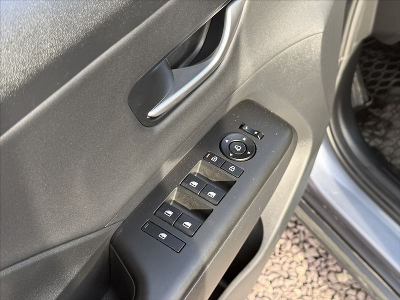 Hyundai Kona 1,6 T-GDI 101kW DCT Style - fotka 6 z 27