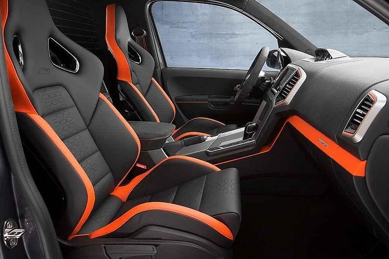 Koncept Volkswagen GTI Roadster.