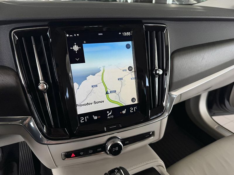 Volvo V90 CC*D5 173kW*AWD*KeyLess*Tažné - fotka 18 z 34