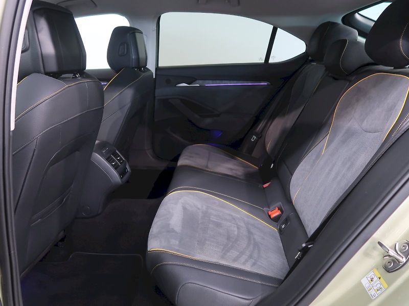 Škoda Superb (2024) SELECTION 2.0TDI 110KW CANTON - fotka 16 z 38