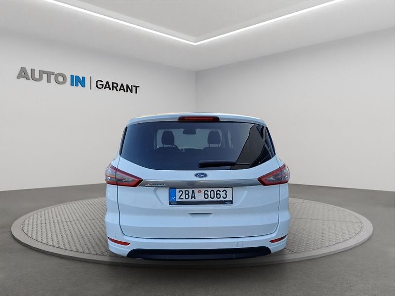 Ford S-MAX (2018) 1,5 118 KW - fotka 4 z 18
