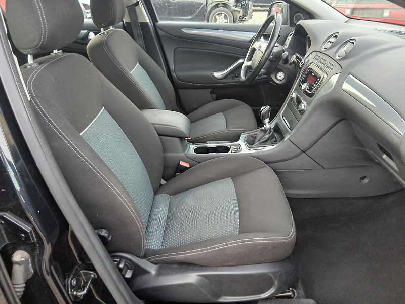 Ford Mondeo 2.0 TDCI, ALU 17 - fotka 27 z 35