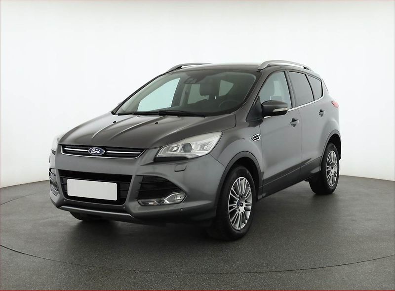 Ford Kuga (2013) 1.6 EcoBoost, Xenony, Tempomat - fotka 2 z 15