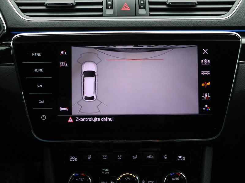 Škoda Superb 2,0 TDI 140kW DSG 4x4 L&K DPH - fotka 30 z 44