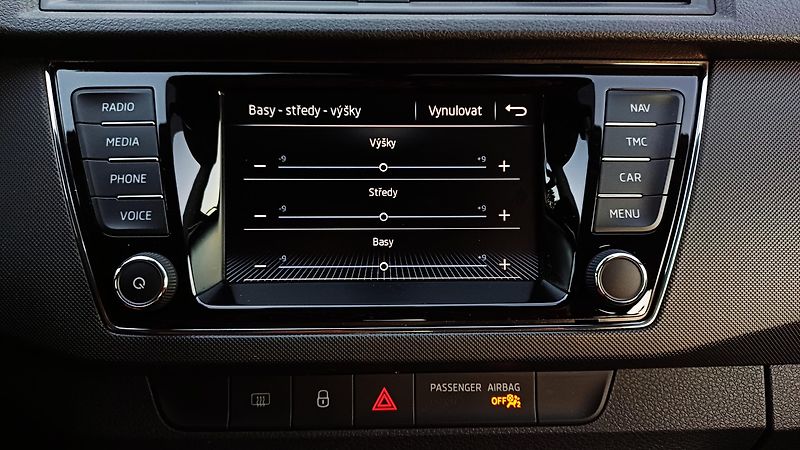 Škoda Fabia combi TSI 70kW-NAVIGACE-TZ-DPH - fotka 38 z 50