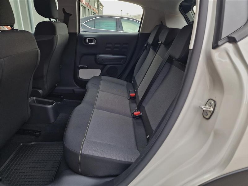 Citroën C3 1.2 PureTech Feel,ČR,1.Maj. - fotka 17 z 47