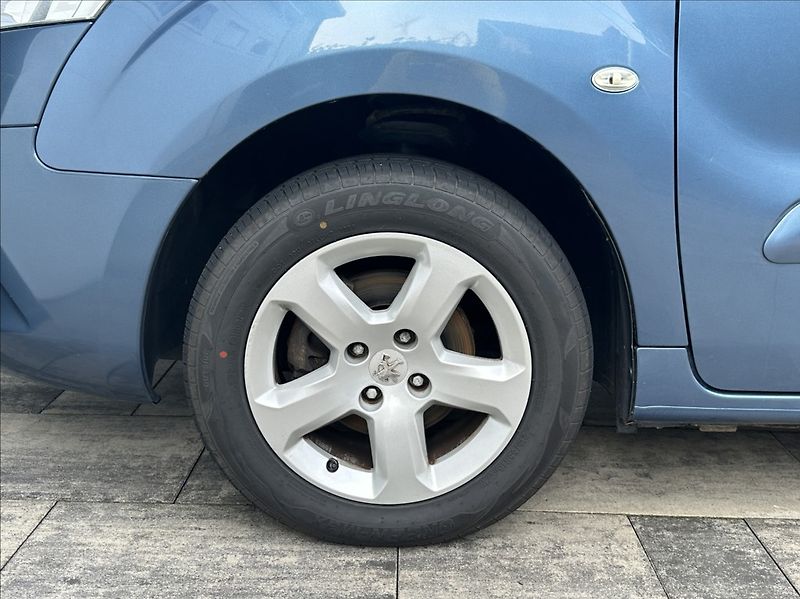 Peugeot Partner 1,6 HDI 92PS  Tepee Active - fotka 39 z 48