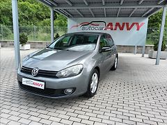 Volkswagen Golf 1,2 TSI,SERVIS,VÝHŘEV,PARKING - fotografie inzerátu