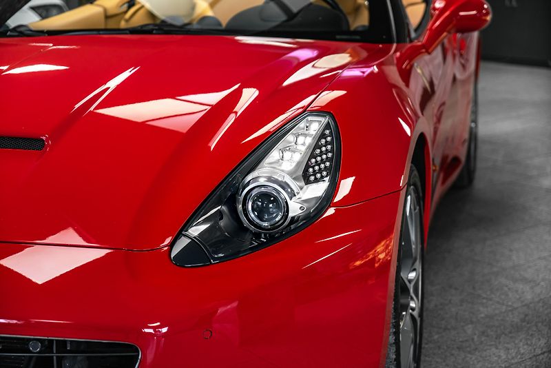 Ferrari California ROSSO CORSA/KAMERA/ - fotka 9 z 22