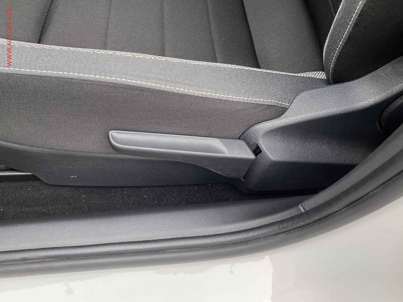 Škoda Rapid (2019) 1.0 TSi, 2.maj,ČR, Ambition - fotka 14 z 17