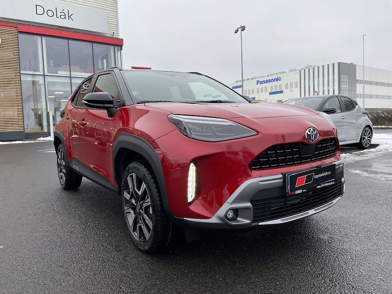 Toyota Yaris Cross 1.5 Hybrid 130k ODBĚR 10/2026 - fotka 1 z 32