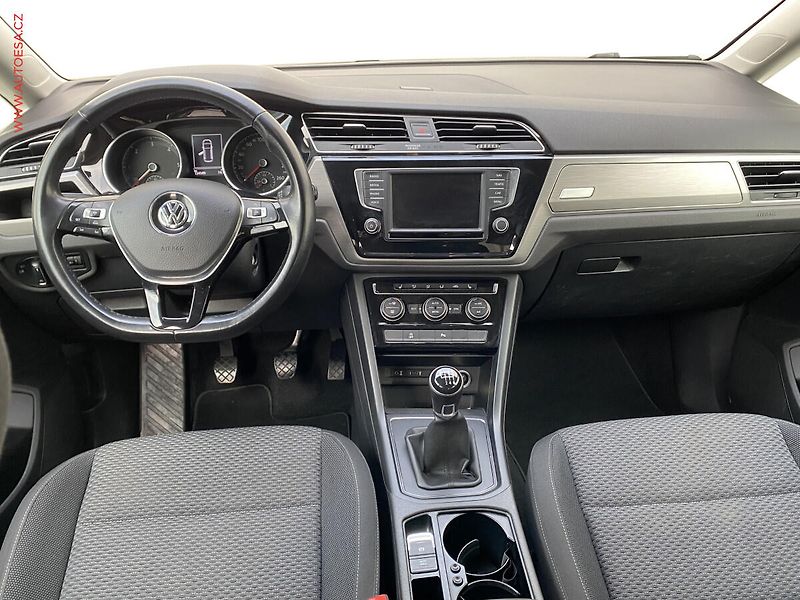 Volkswagen Touran (2017) 1.6 TDi, STK11/27 - fotka 8 z 19