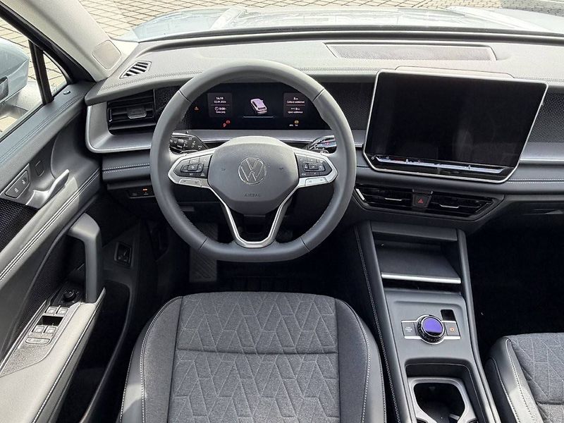 Volkswagen Tayron (2026) People PHEV 19,7kWh 1,5TSI - fotka 6 z 7