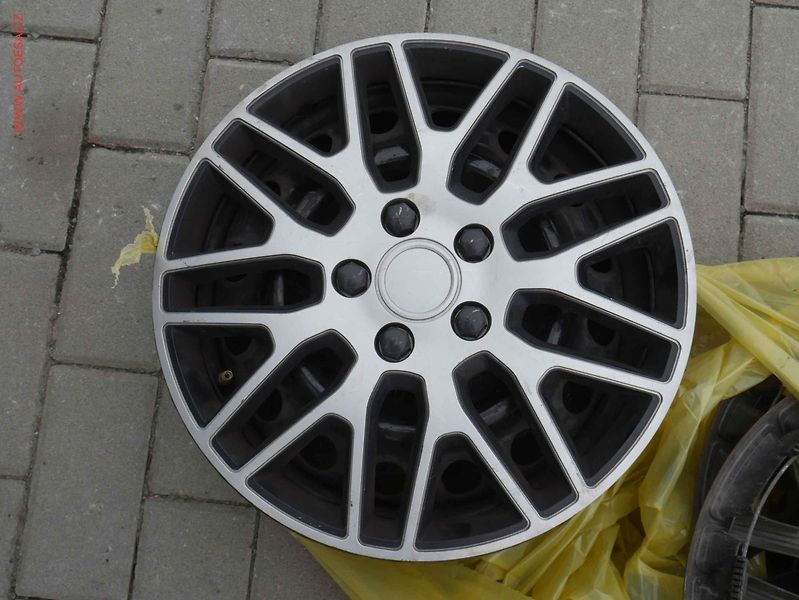 Mitsubishi Colt (2006) 1.1i, ČR, Klima - fotka 15 z 15