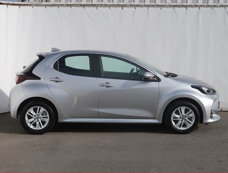 Toyota Yaris (2024) 1.5 Hybrid, Hybrid,Výhřev - fotka 6 z 21