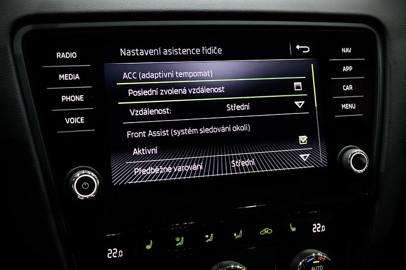 Škoda Octavia 3 FL Combi 1.4 TSI 110 kW DSG - fotka 29 z 43