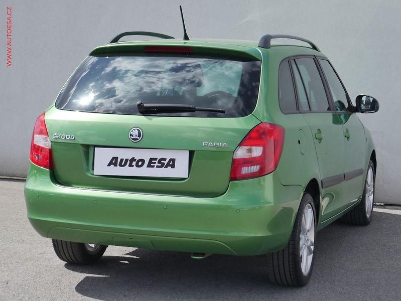 Škoda Fabia (2014) 1.6 TDi, Ambiente, TZ - fotka 4 z 19