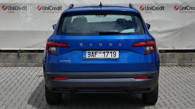 Škoda Karoq 1,5 TSI 110 kW Ambition - fotka 4 z 23