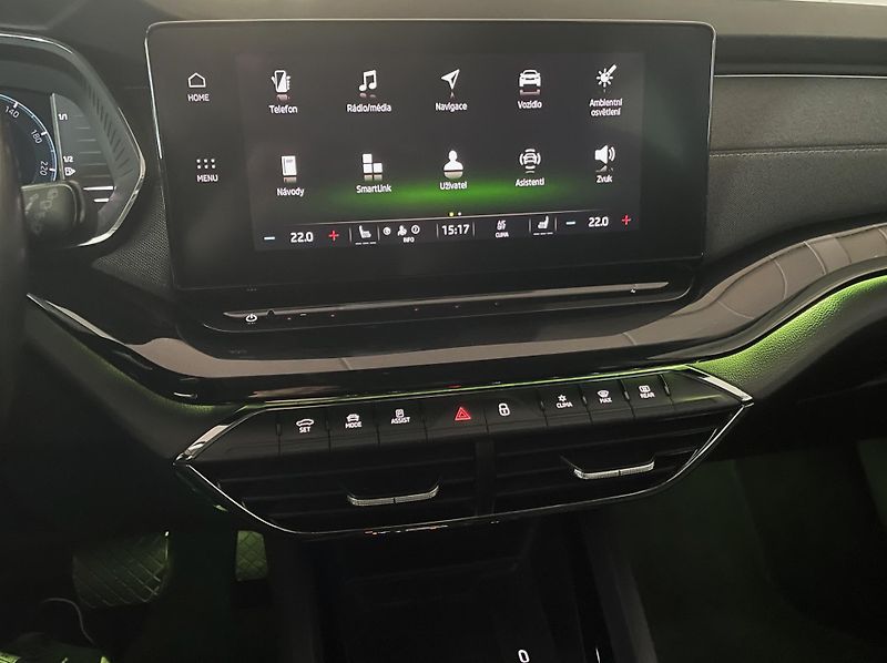 Škoda Octavia 2.0TDI DSG Style 4x4, ČR - fotka 18 z 33