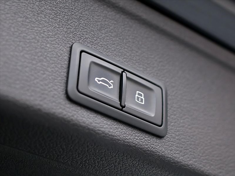 Audi A4 Allroad 2,0 TFSI 185kW Quattro S-troni - fotka 10 z 43