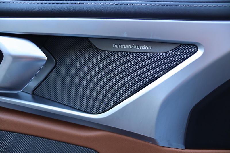 BMW Řada 8 BMW M850i xDrive Coupe - fotka 35 z 60