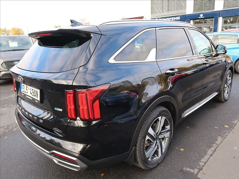 Kia Sorento 1,6 T-GDi195kW,PHEV,NovéČR,DPH - fotka 3 z 38
