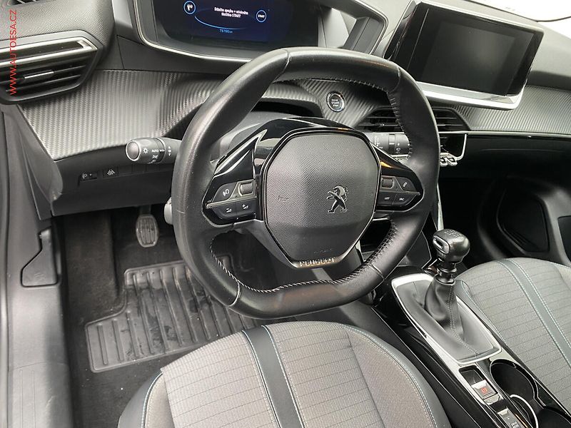 Peugeot 208 (2021) 1.2 PT, AC, tempo, kamera - fotka 12 z 18