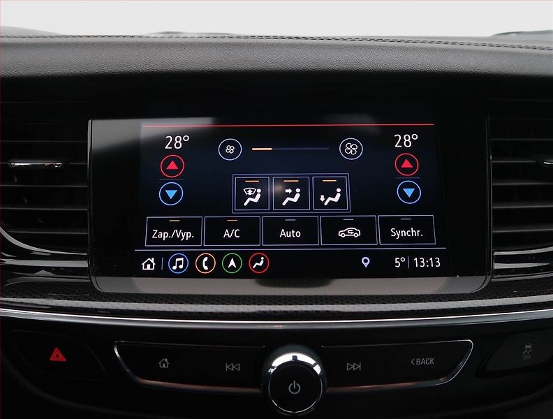 Opel Insignia (2020) 2.0 BiTurbo CDTI - fotka 19 z 25