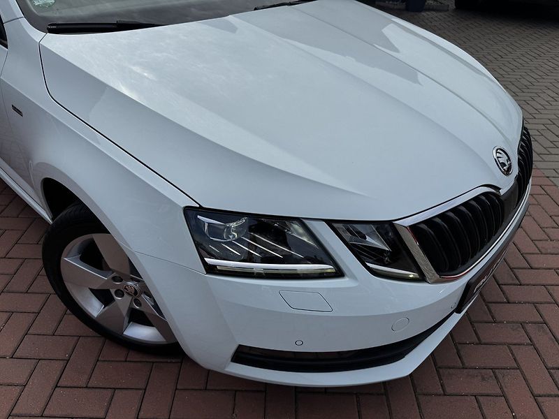 Škoda Octavia (2018) 1.5TSi LED Navi Výhřev Okna - fotka 40 z 50