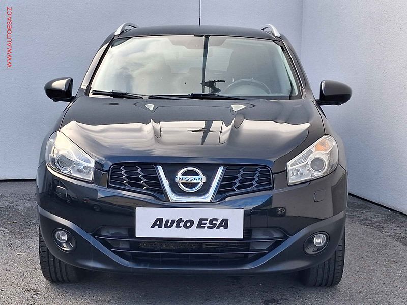 Nissan Qashqai (2012) 2.0 16V, Tekna, AT, xenon - fotka 2 z 21