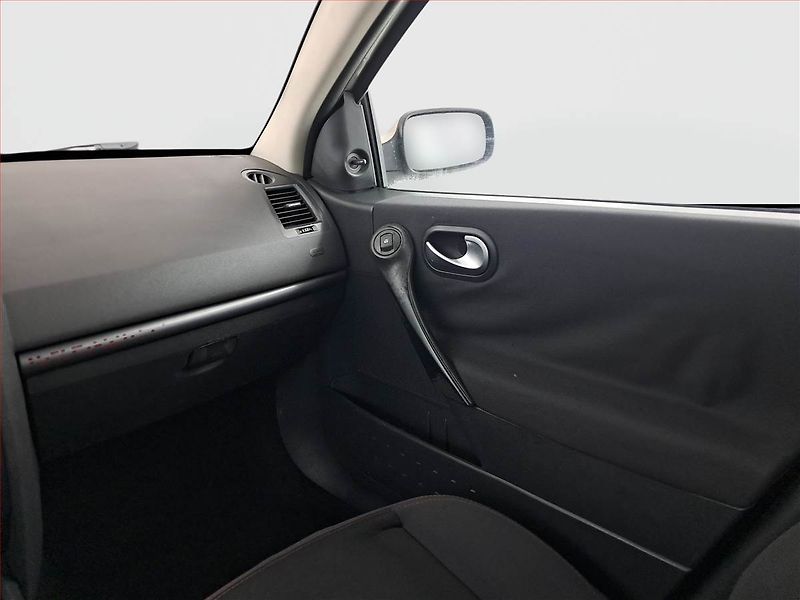 Renault Mégane (2007) 1.6 16V, nová STK, Tažné - fotka 8 z 13